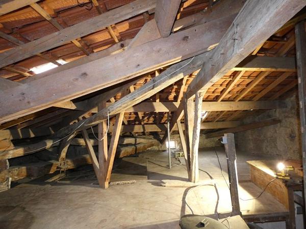 À vendre - Maison mitoyenne 2 côtés, 5 pièces située à Condom (32100)