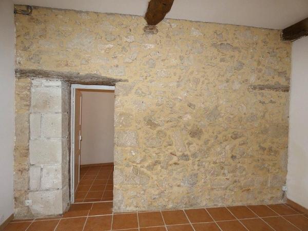 À vendre - Maison mitoyenne 2 côtés, 5 pièces située à Condom (32100)