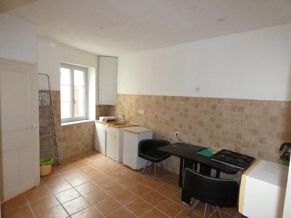 À vendre - Maison mitoyenne 2 côtés, 5 pièces située à Condom (32100)