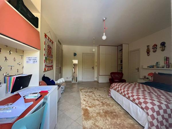 Splendide villa avec jardin paysager à Mougins