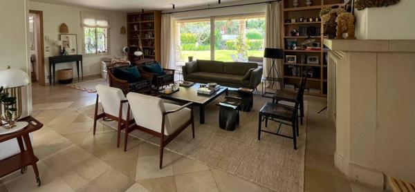 Splendide villa avec jardin paysager à Mougins