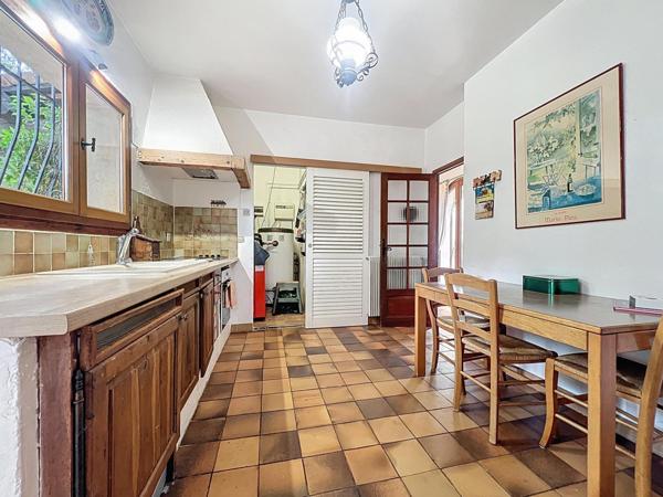 Tourettes-Fayence : Villa + studio indépendant.