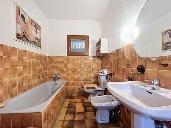 Tourettes-Fayence : Villa + studio indépendant.