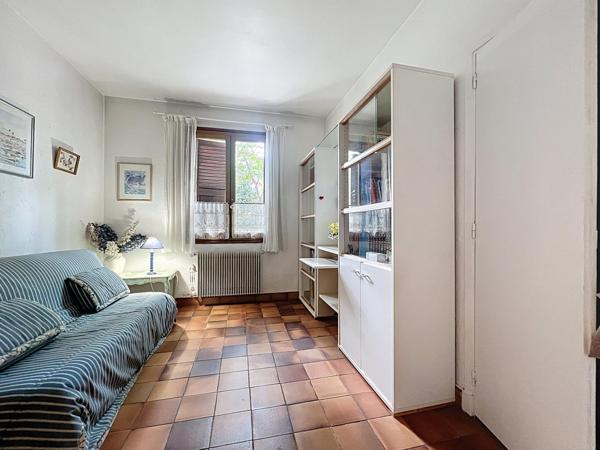 Tourettes-Fayence : Villa + studio indépendant.