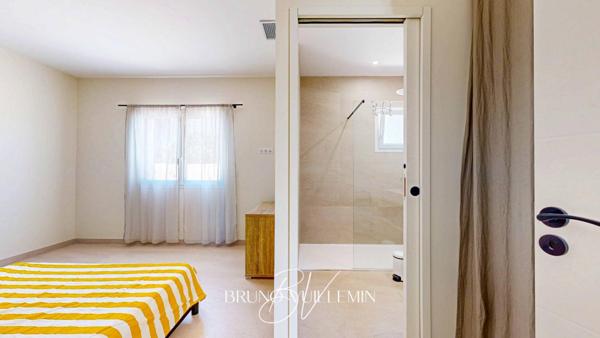 VILLA D'ARCHITECTE CLASSEE DOUBLE A / PISCINE, GARAGE & CARPORT / 2 SUITES et 3 CHAMBRES