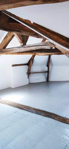 Immeuble à vendre    8 pièces •  Nemours