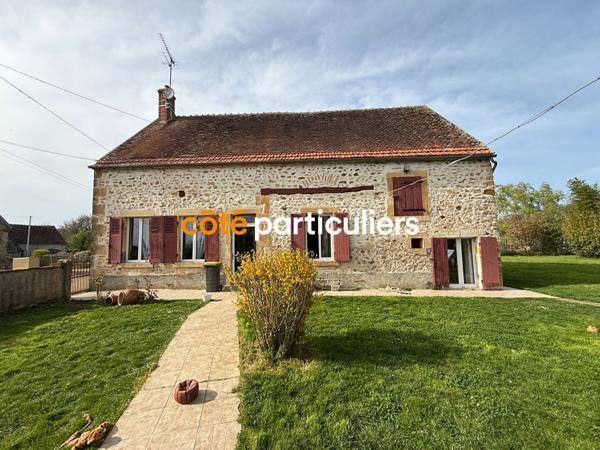 Vente Maison80 m² - 3 Pièces - SAINT PIERRE LES ETIEUX (18210)