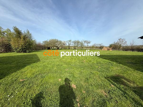 Vente Maison80 m² - 3 Pièces - SAINT PIERRE LES ETIEUX (18210)