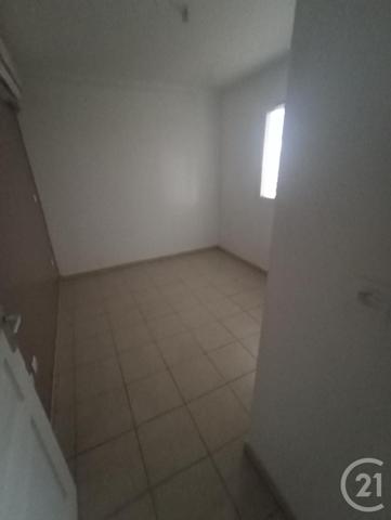 Appartement F3 à vendre  3 pièces - 54,64 m2 ST DENIS - 974