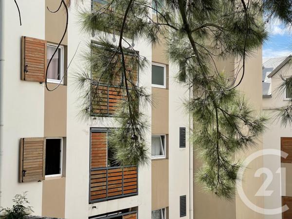 Appartement F3 à vendre  3 pièces - 54,64 m2 ST DENIS - 974