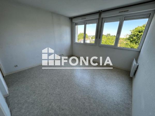 Location Studio 19 m² - RUE PAUL LOUIS COURRIER Talence 33400