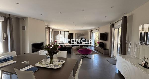 À vendre Maison 4 pièces 190 m² - Magné 79460