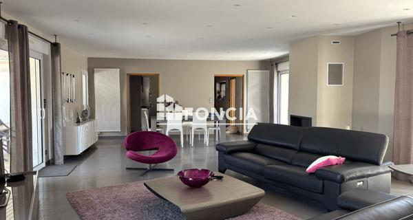 À vendre Maison 4 pièces 190 m² - Magné 79460