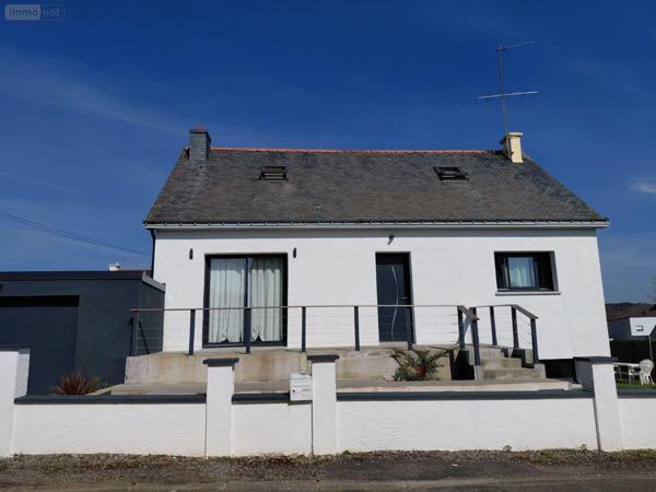 Maison individuelle à vendre à Pontivy dans le Morbihan (56300), ref : 063-479
