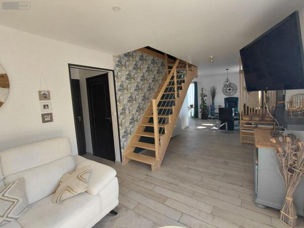 Maison individuelle à vendre à Pontivy dans le Morbihan (56300), ref : 063-479