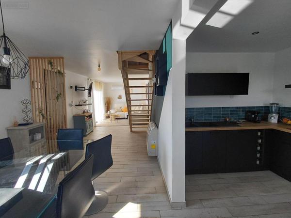 Maison individuelle à vendre à Pontivy dans le Morbihan (56300), ref : 063-479