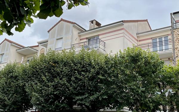 Appartement à vendre    3 pièces • 47 m2 Vaires-sur-Marne