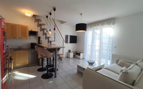 Appartement à vendre    3 pièces • 47 m2 Vaires-sur-Marne