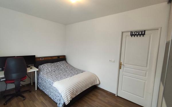 Appartement à vendre    3 pièces • 47 m2 Vaires-sur-Marne