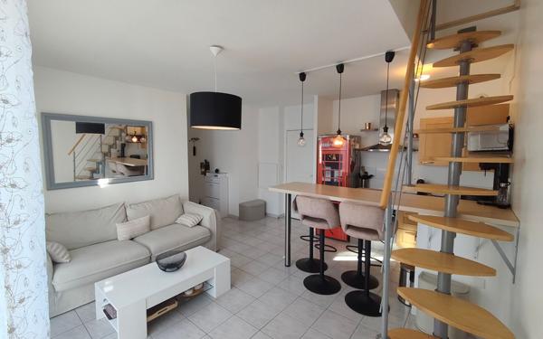 Appartement à vendre    3 pièces • 47 m2 Vaires-sur-Marne