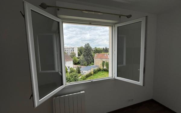 Appartement à vendre    3 pièces • 47 m2 Vaires-sur-Marne