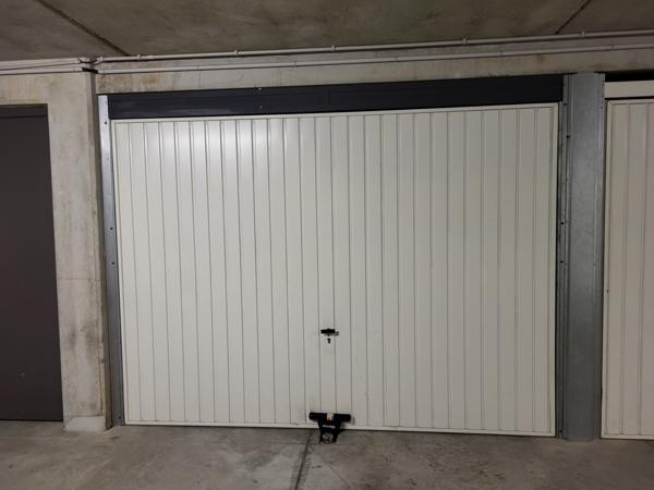 Vitrolles (13127) GARAGE DOUBLE 27m2 LES TERRASSES DE JEAN MONNET