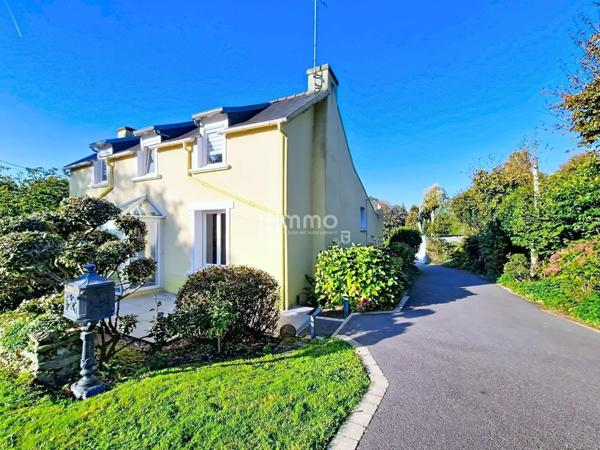 Maison, 4 pièces, de 12O m² à Cast 29150