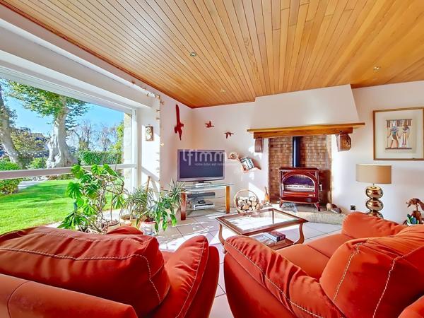 Maison, 4 pièces, de 12O m² à Cast 29150