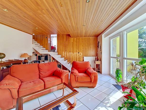 Maison, 4 pièces, de 12O m² à Cast 29150