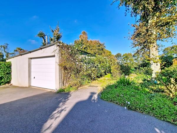 Maison, 4 pièces, de 12O m² à Cast 29150