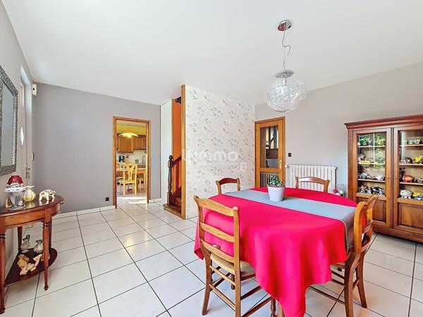 Maison, 4 pièces, de 12O m² à Cast 29150