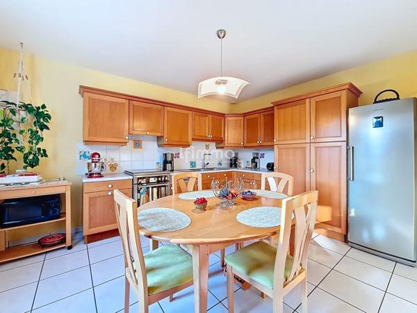 Maison, 4 pièces, de 12O m² à Cast 29150