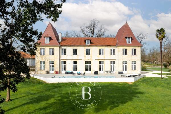 Dax, Château 8 Chambres -  650 m² à vendre