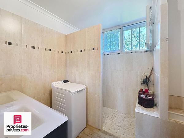 Villa traditionnelle T6 sur 1502 m² terrain clos sans vis à vis