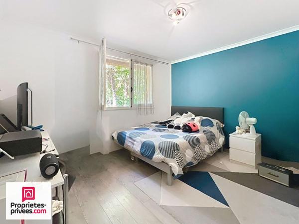 Villa traditionnelle T6 sur 1502 m² terrain clos sans vis à vis