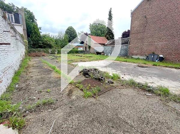 Terrain 814 m2