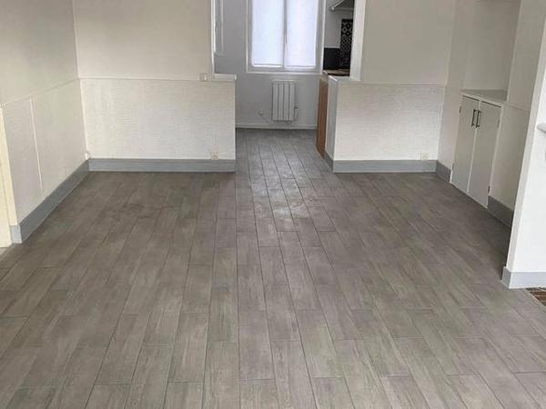 Location Appartement 2 pièces 46.3 m² - 17 RUE CH. DE BEAUVAIS Limay 78520