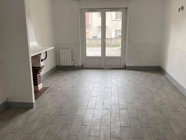 Location Appartement 2 pièces 46.3 m² - 17 RUE CH. DE BEAUVAIS Limay 78520