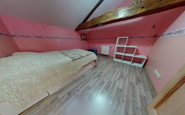 Maison à vendre    5 pièces • 234 m2 Saint-Jean-d'Ardières