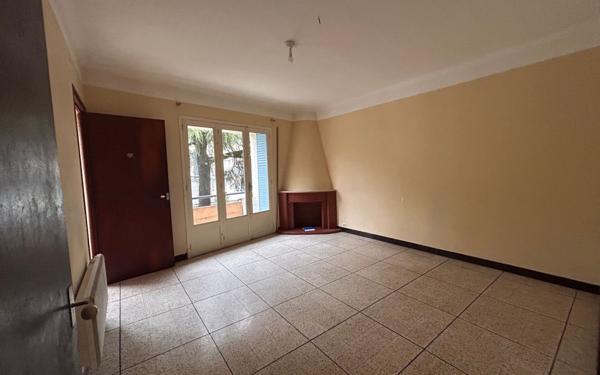 Appartement à louer    3 pièces •  Les Vans