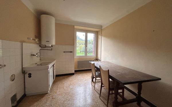 Appartement à louer    3 pièces •  Les Vans