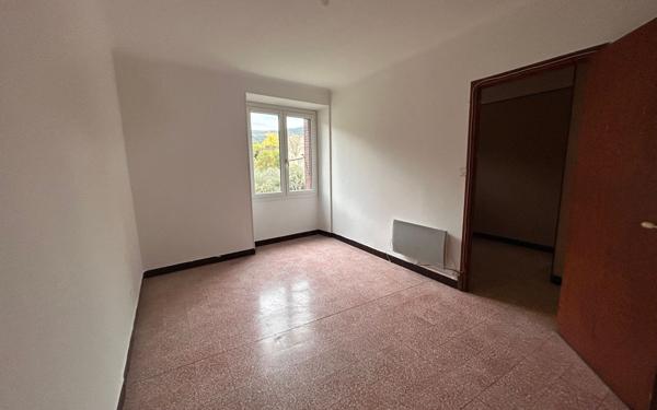 Appartement à louer    3 pièces •  Les Vans