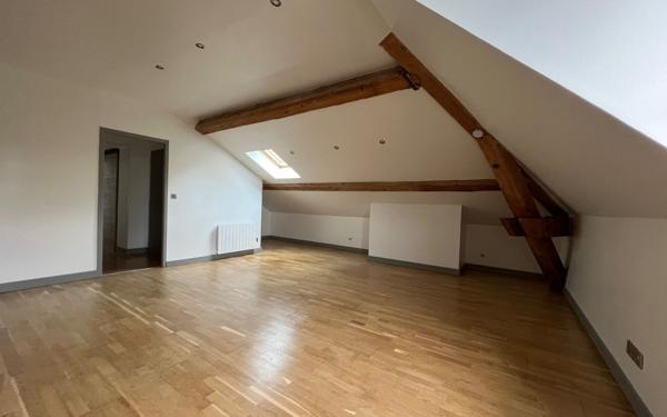 Appartement à louer    2 pièces • 41,76 m2 Caluire-et-Cuire
