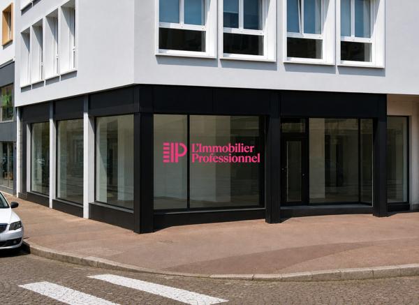 LOCAL COMMERCIAL A LOUER - 117 M2 - LORIENT CENTRE
