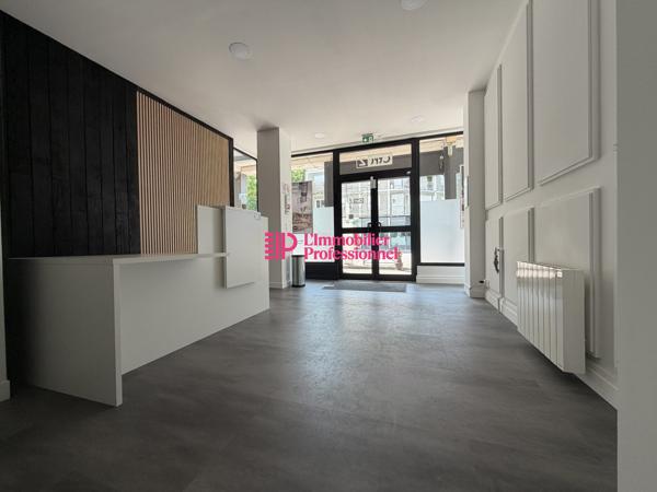 LOCAL COMMERCIAL A LOUER - 117 M2 - LORIENT CENTRE