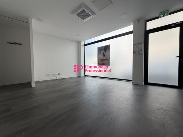 LOCAL COMMERCIAL A LOUER - 117 M2 - LORIENT CENTRE