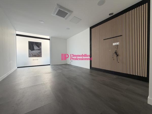 LOCAL COMMERCIAL A LOUER - 117 M2 - LORIENT CENTRE