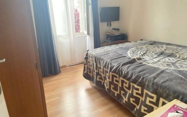 Immeuble à vendre    2 pièces •  Drancy