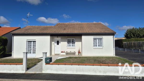 Maison à vendre 5 pièces 105 m² Saint-Pierre-des-Échaubrognes