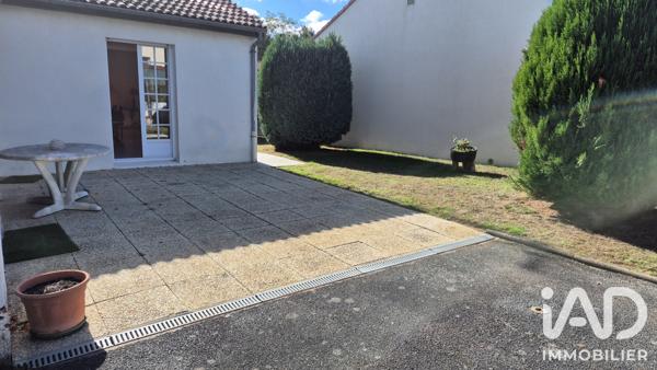 Maison à vendre 5 pièces 105 m² Saint-Pierre-des-Échaubrognes